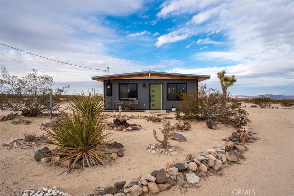 Tiny Houses for Sale in Oregon: Meet the Joshua Tree — Spindrift Tiny Home  Builders