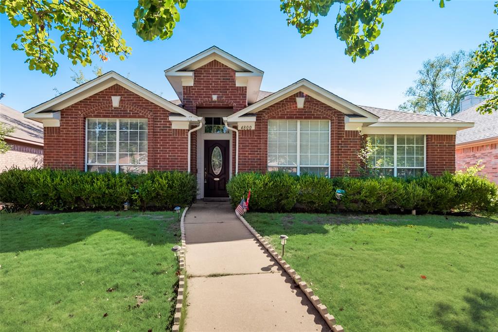 10 Amazing Houses for Sale in Fort Worth, Texas - PropertySpark
